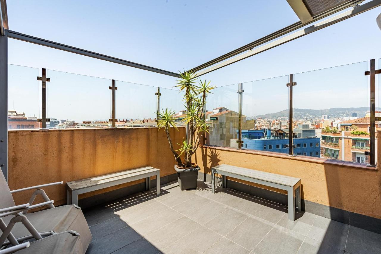 Stunning 2-bedroom With Two Terraces